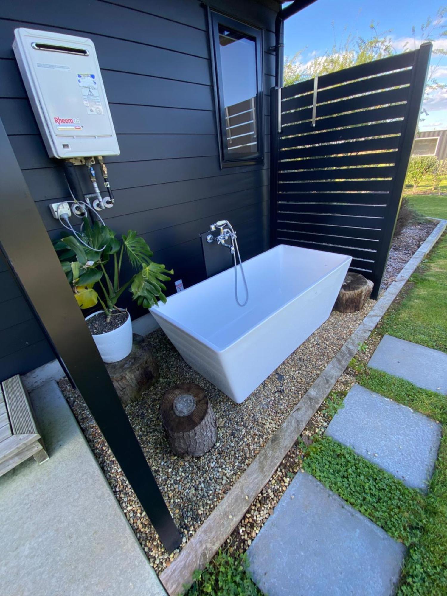 Soul Sanctuary, With Outdoor Bath * Raglan